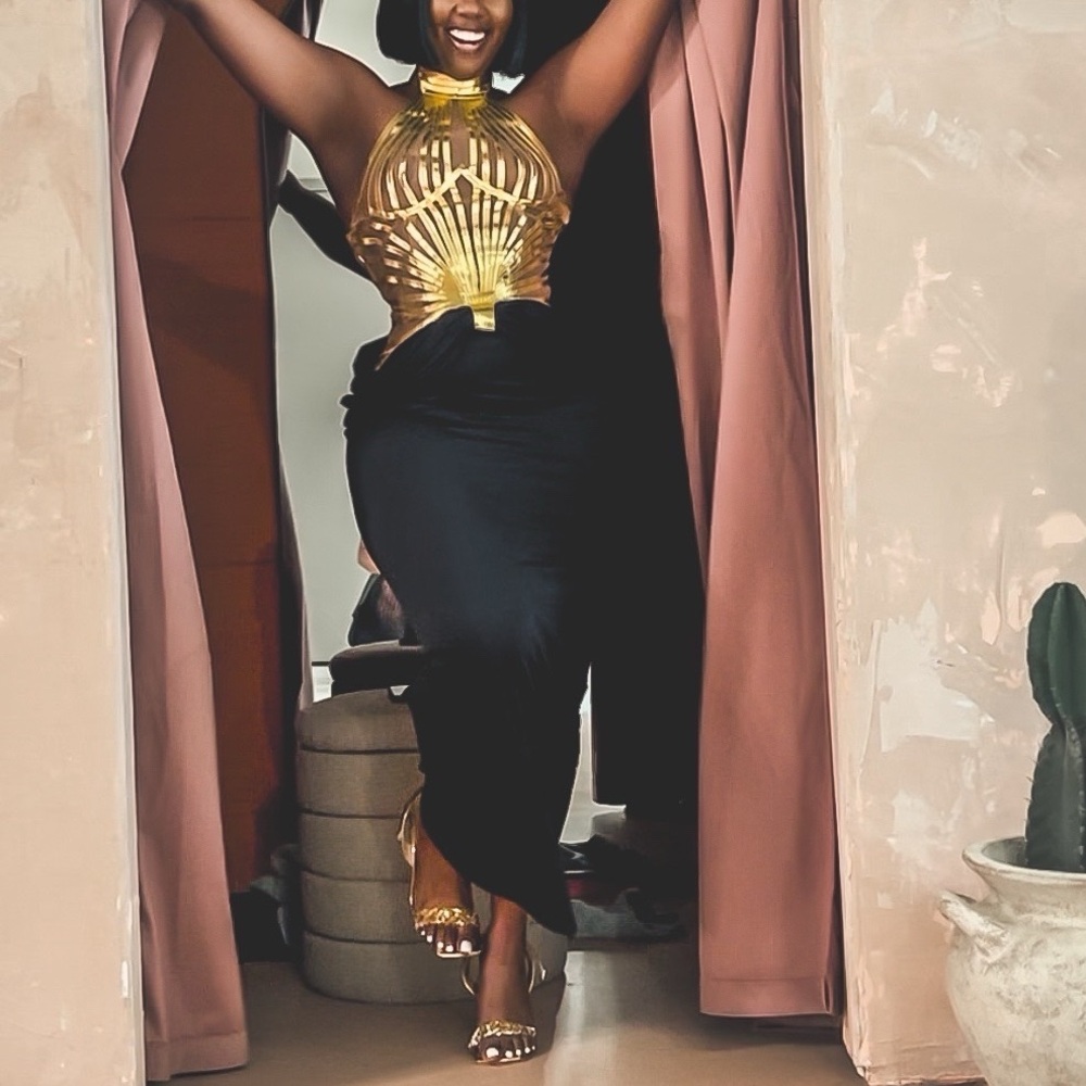Sexy black & gold dress- fitted floor length